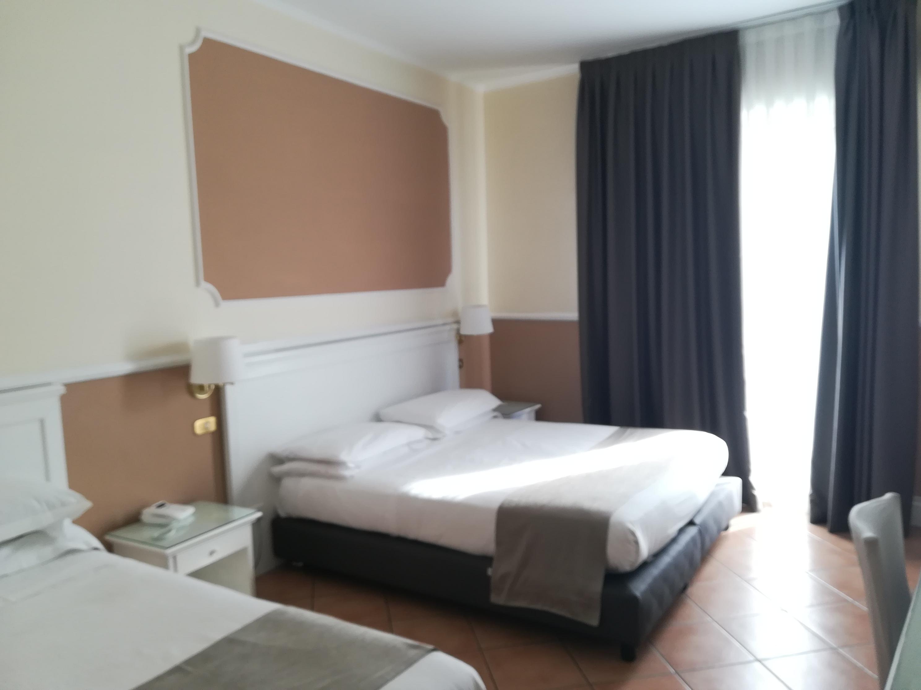 Hotel Leopardi Naples Exterior photo