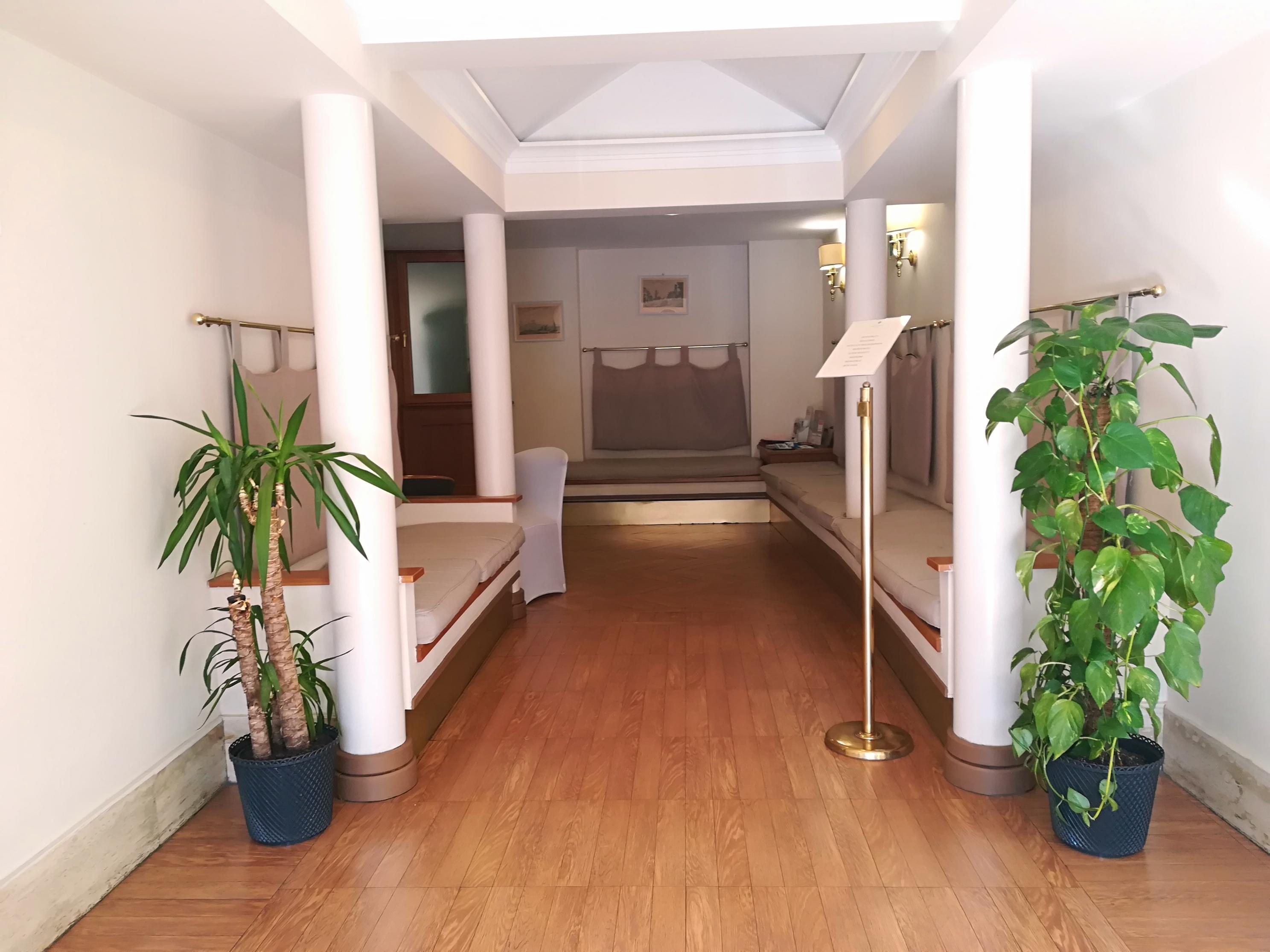 Hotel Leopardi Naples Exterior photo